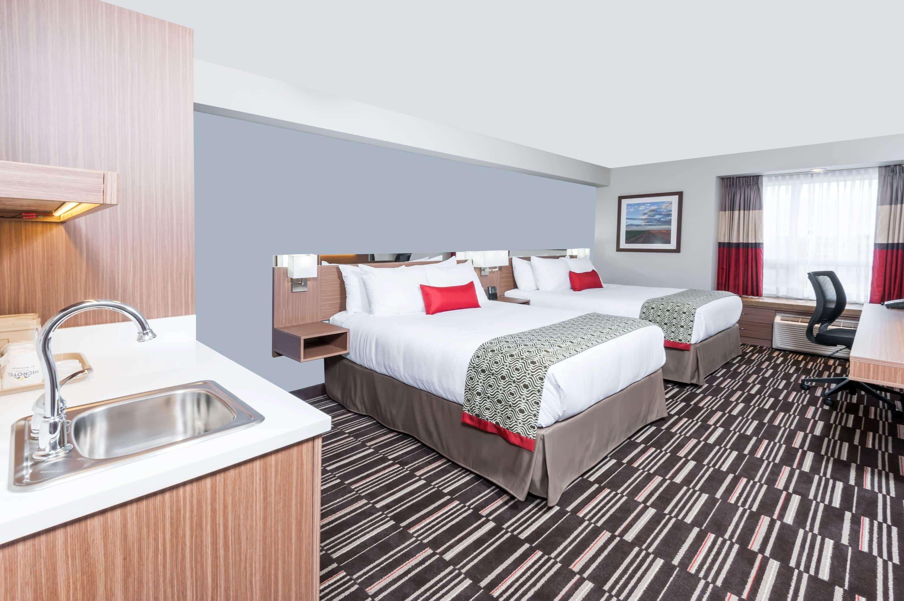 Microtel Inn & Suites By Wyndham Fort Saint John Fort St. John Buitenkant foto